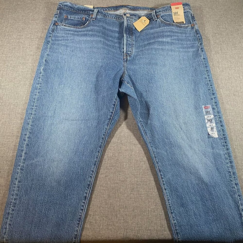 Levi 501s 24W Button Fly NWT
